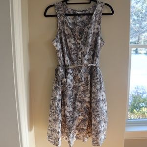 GAP White & Gray Floral Sleeveless Dress
